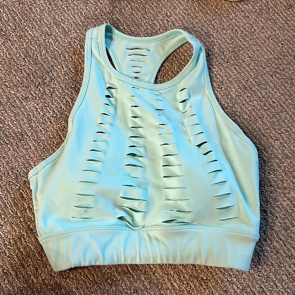 Nvgtn crop tank